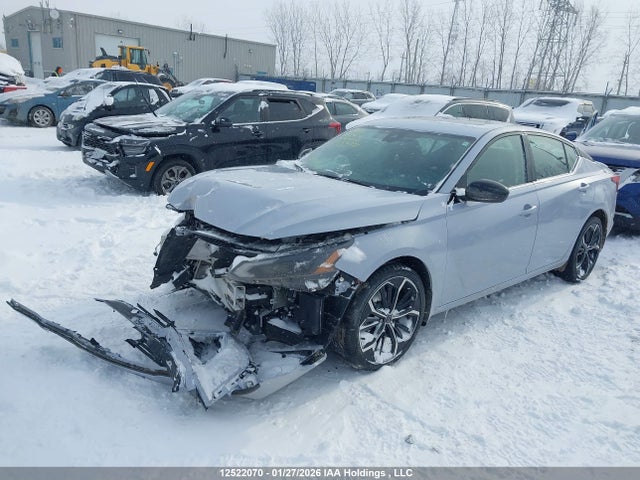 12522070 :رقم المزاد ، 1N4BL4CW0PN350321 vin ، 2023 Nissan Altima Sr مزاد بيع