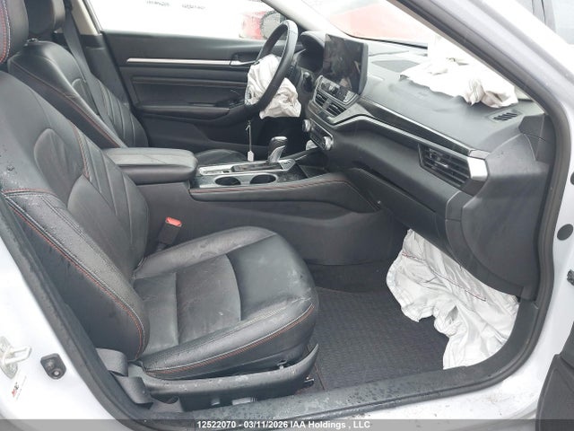 12522070 :رقم المزاد ، 1N4BL4CW0PN350321 vin ، 2023 Nissan Altima Sr مزاد بيع