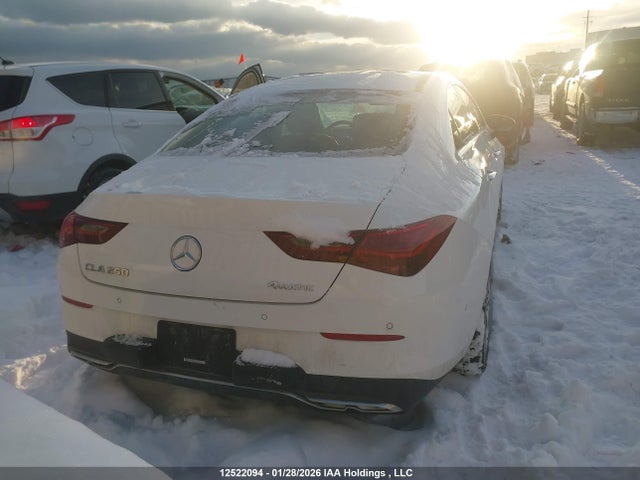 W1K5J4HB5SN528869 Mercedes-Benz CLA 250 4MATIC
