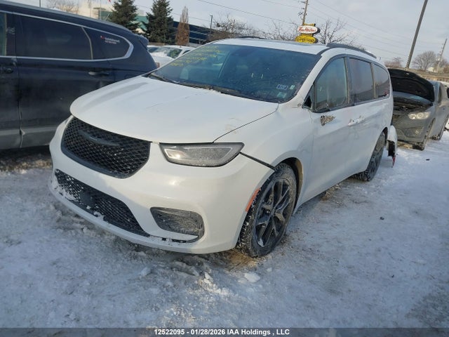 Chrysler Pacifica Limited 2025 2C4RC1GG2SR601538 Image 2