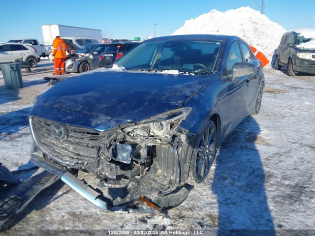 Mazda Mazda3 Gt 2018 3MZBN1W35JM176507 Image 2