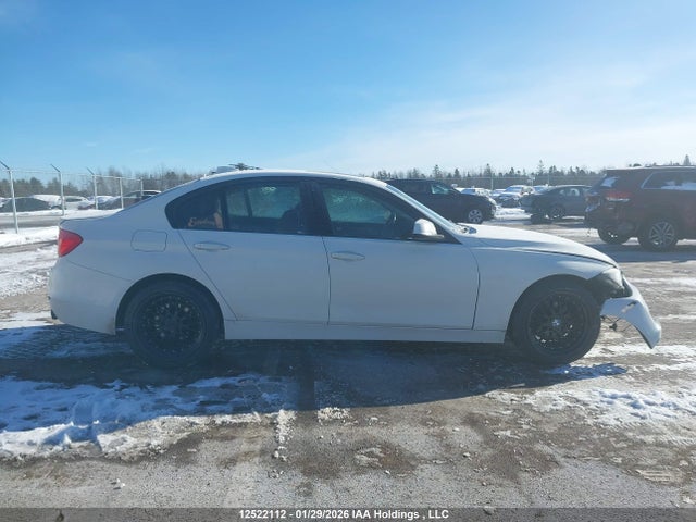 WBA3B3C55EJ981537 BMW 328i Xdrive