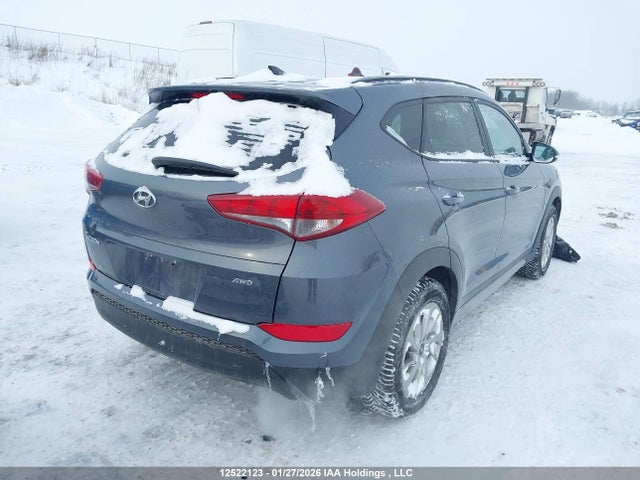 KM8J3CA43JU744387 Hyundai Tucson Se 2.0l