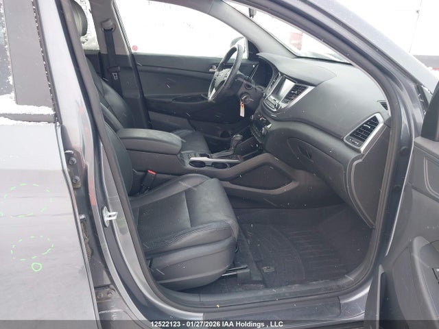 KM8J3CA43JU744387 Hyundai Tucson Se 2.0l