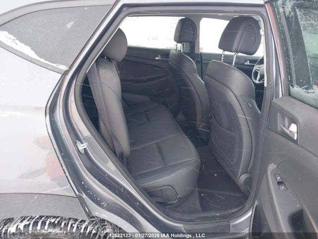 KM8J3CA43JU744387 Hyundai Tucson Se 2.0l