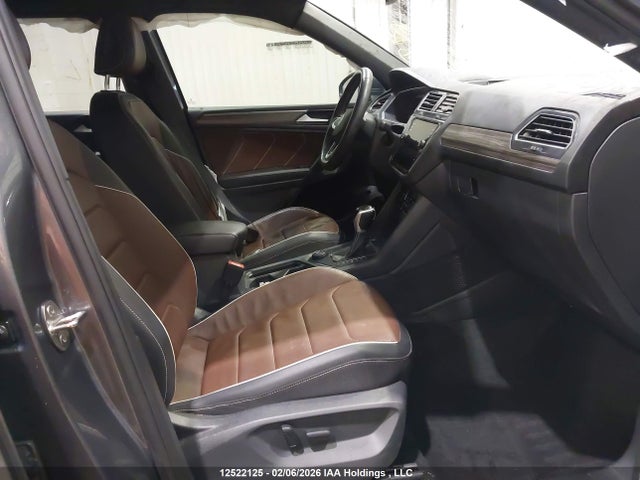 3VV4B7AXXPM096101 Volkswagen Tiguan Highline R-line