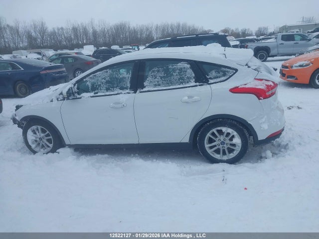 12522127 :رقم المزاد ، 1FADP3K29FL265770 vin ، 2015 Ford Focus Se مزاد بيع