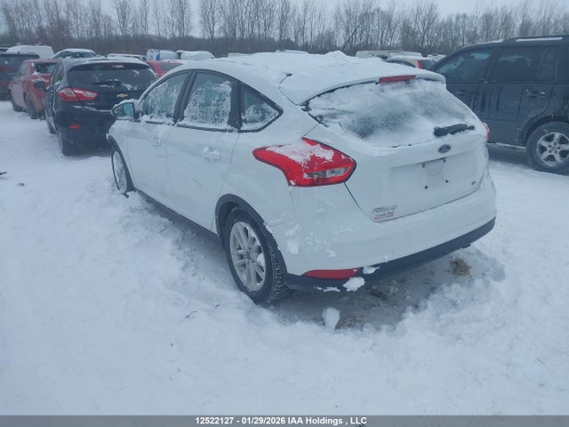 12522127 :رقم المزاد ، 1FADP3K29FL265770 vin ، 2015 Ford Focus Se مزاد بيع