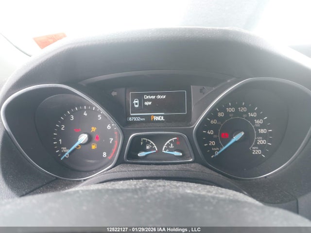 12522127 :رقم المزاد ، 1FADP3K29FL265770 vin ، 2015 Ford Focus Se مزاد بيع