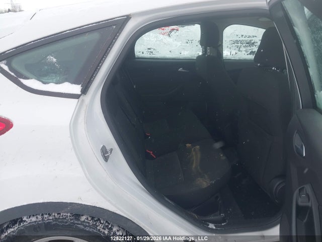 12522127 :رقم المزاد ، 1FADP3K29FL265770 vin ، 2015 Ford Focus Se مزاد بيع
