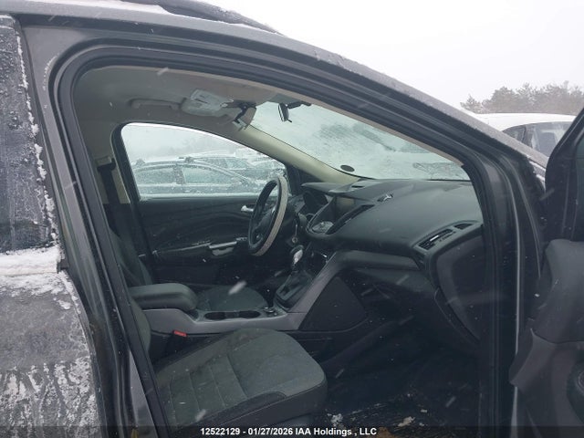 1FMCU0G9XFUA54618 Ford ESCAPE SE