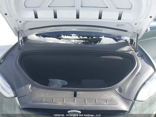 7SAXCBE68NF352608 Tesla MODEL X