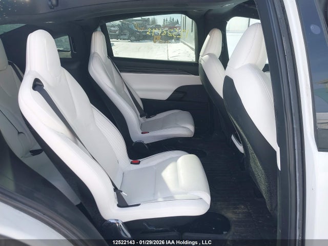 7SAXCBE68NF352608 Tesla MODEL X