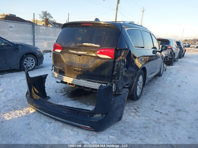 2C4RC1BG7KR550092 Chrysler Pacifica Touring L