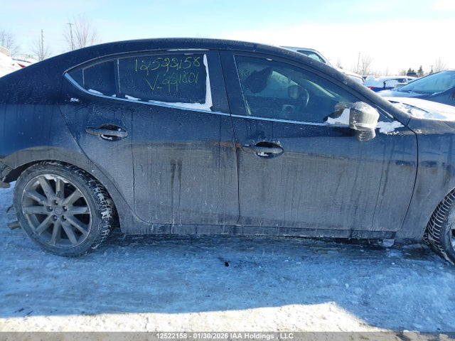 3MZBN1W31JM221801 Mazda MAZDA3