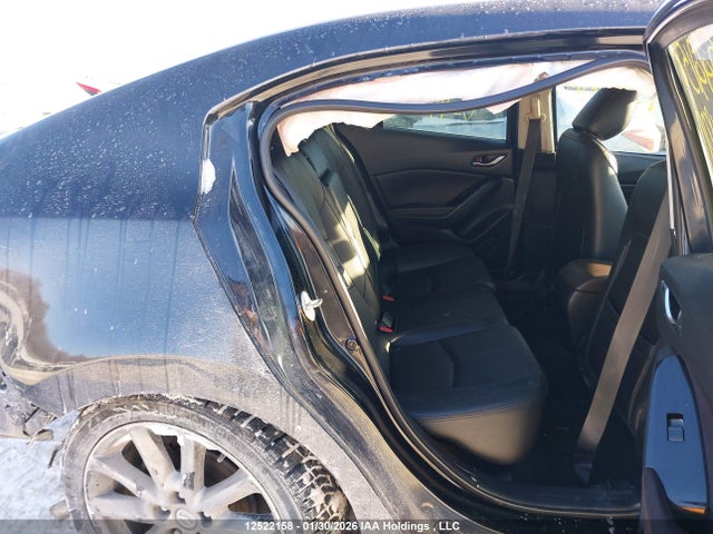 3MZBN1W31JM221801 Mazda MAZDA3