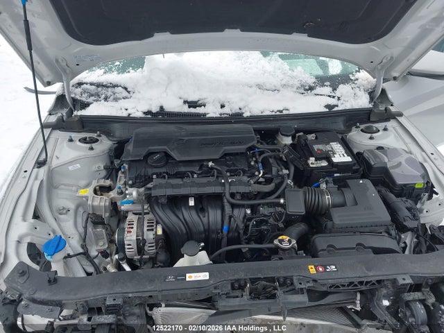 KMHLM4DGXSU966850 Hyundai Elantra Preferred W/tech Package
