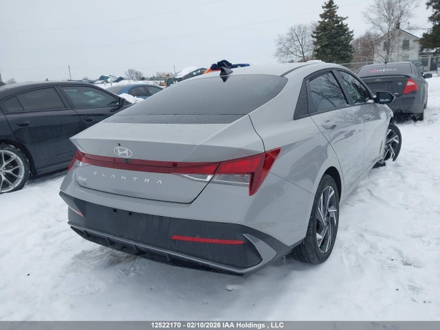 KMHLM4DGXSU966850 Hyundai Elantra Preferred W/tech Package