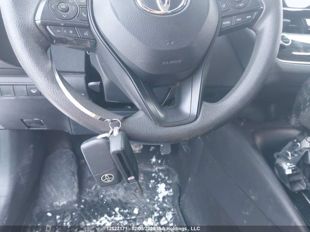 12522171 :رقم المزاد ، 5YFBPRBE7LP016627 vin ، 2020 Toyota Corolla Le مزاد بيع