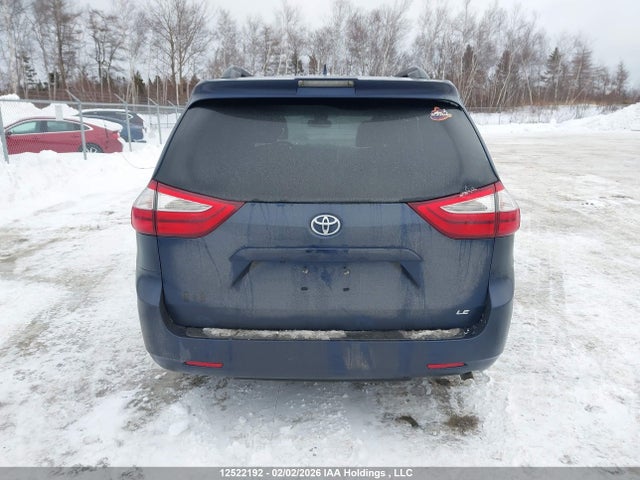 5TDKZ3DC6JS947837 Toyota Sienna Le 8-passenger