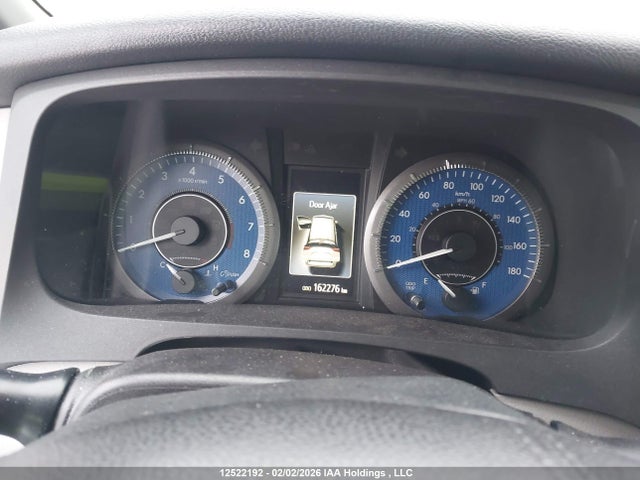 5TDKZ3DC6JS947837 Toyota Sienna Le 8-passenger
