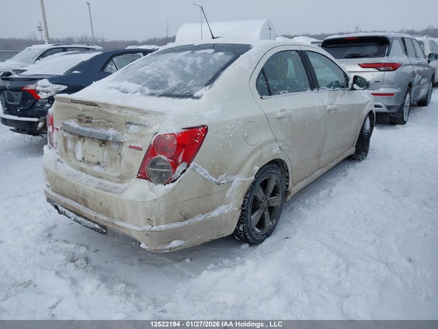 1G1JG5SB0F4210572 Chevrolet Sonic