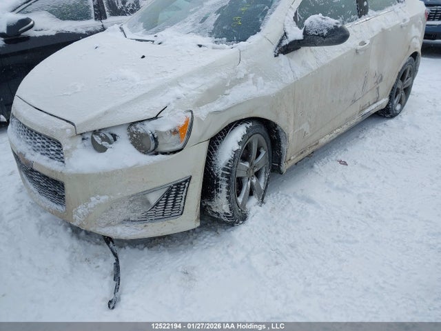 1G1JG5SB0F4210572 Chevrolet Sonic