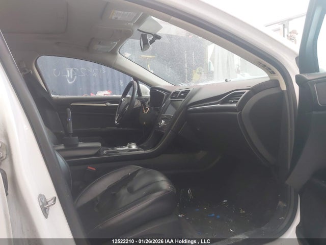 12522210 :رقم المزاد ، 3FA6P0D9XJR236533 vin ، 2018 Ford Fusion Titanium/platinum مزاد بيع