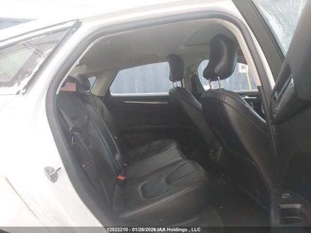 12522210 :رقم المزاد ، 3FA6P0D9XJR236533 vin ، 2018 Ford Fusion Titanium/platinum مزاد بيع