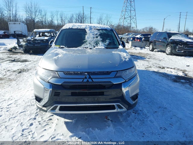 JA4AZ2A30KZ609502 Mitsubishi Outlander Es