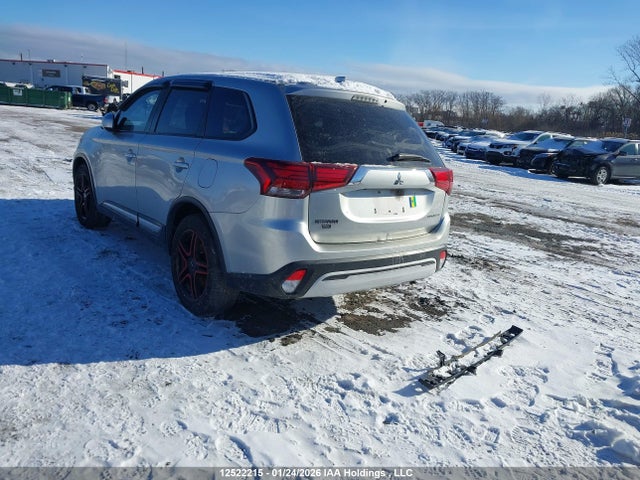 JA4AZ2A30KZ609502 Mitsubishi Outlander Es