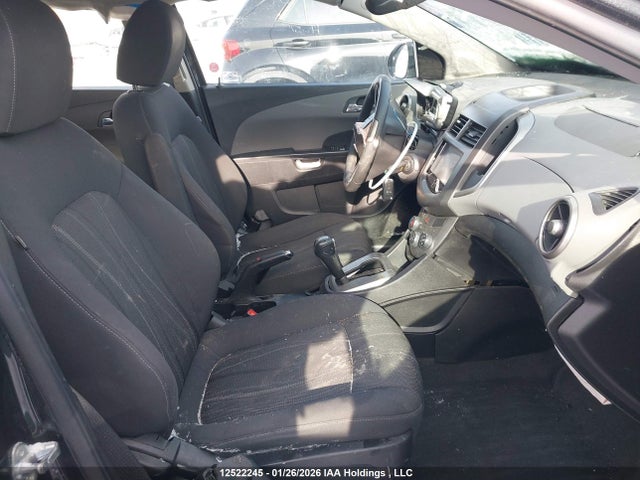 1G1JC6SH1G4144816 Chevrolet SONIC LT