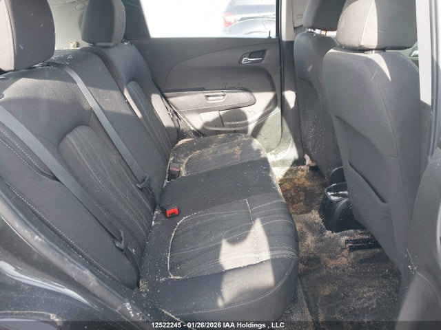 1G1JC6SH1G4144816 Chevrolet SONIC LT