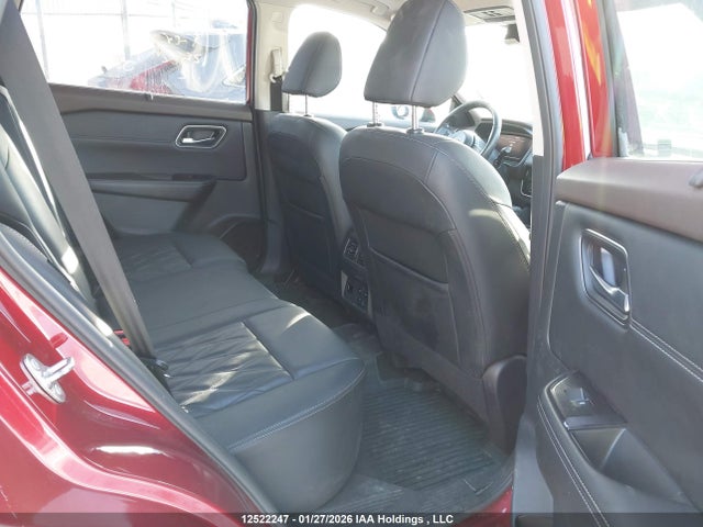 JN8AT3DDXMW310383 Nissan Rogue Platinum