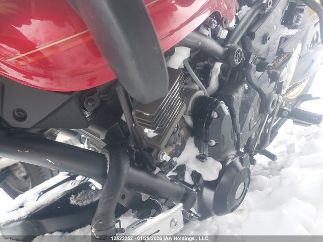 ML5ERER12RDAC3704 Kawasaki Er650 R