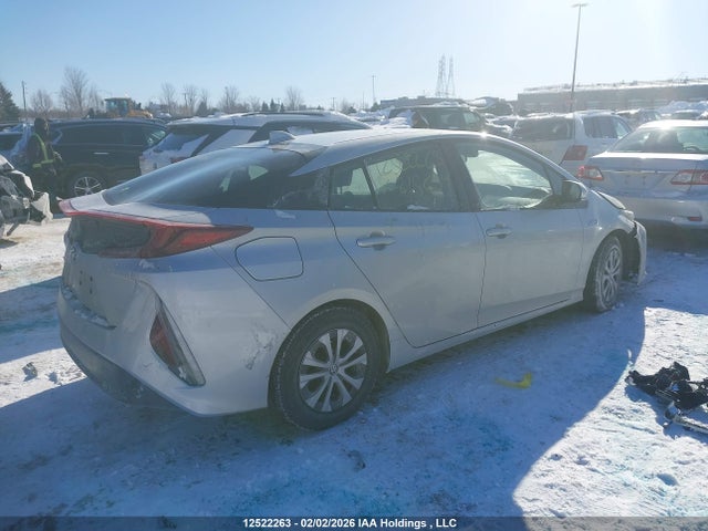 JTDKAMFP8N3215634 Toyota Prius Prime Le/xle/limited