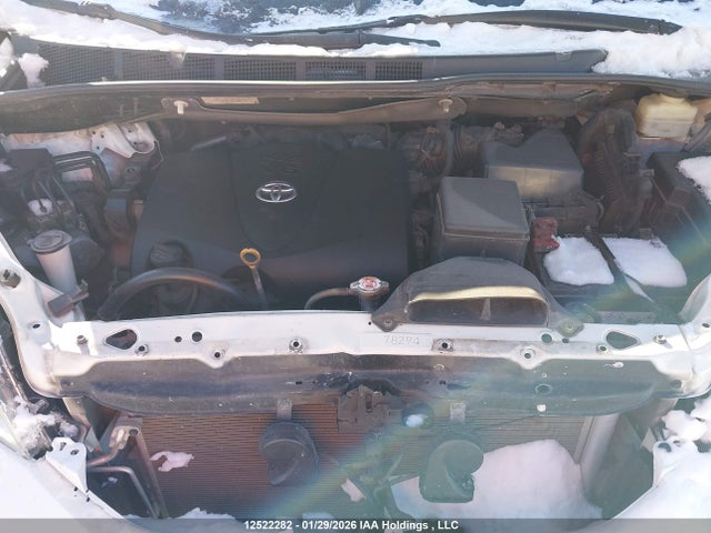 5TDDZ3DC8HS173593 Toyota Sienna Xle/limited