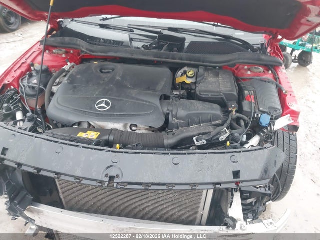WDDSJ4GB4JN619165 Mercedes-Benz CLA 250 4MATIC