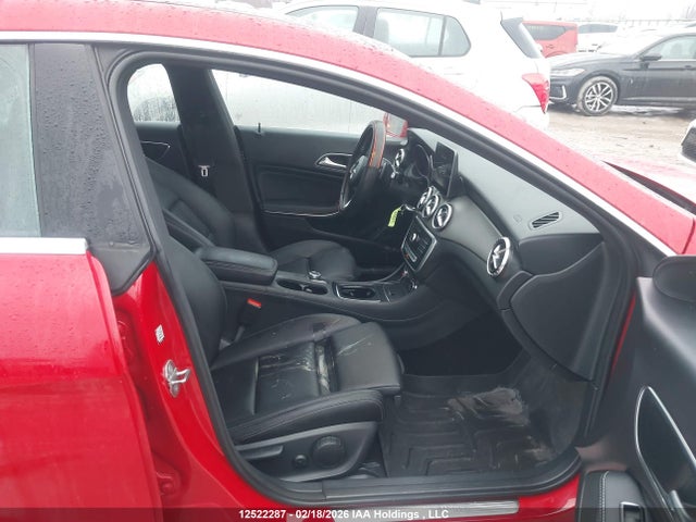 WDDSJ4GB4JN619165 Mercedes-Benz CLA 250 4MATIC