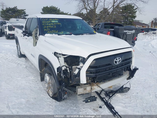 5TFLA5DA0SX240623 Toyota Tundra Double Cab Sr/double Cab Sr5