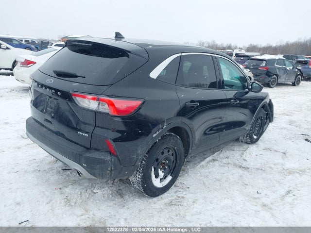 1FMCU9G69NUB20181 Ford ESCAPE SE