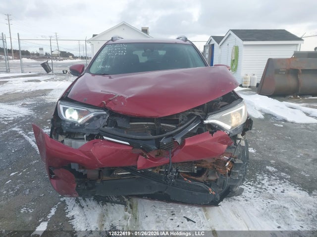Toyota RAV4 LE 2018 2T3BFREV8JW757905 Image 13