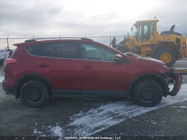 Toyota RAV4 LE 2018 2T3BFREV8JW757905 Image 14