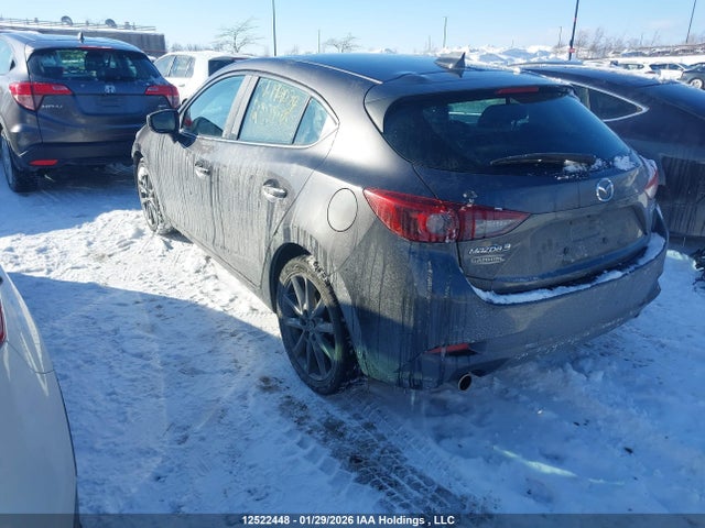 3MZBN1M3XJM192074 Mazda 3 Grand Touring