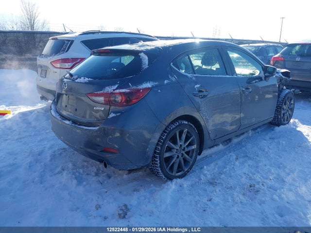 3MZBN1M3XJM192074 Mazda 3 Grand Touring