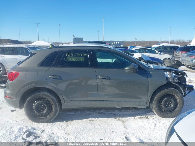 WA1AECF33L1082677 Audi Q3 PREMIUM