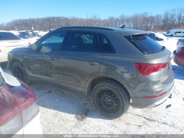 WA1AECF33L1082677 Audi Q3 PREMIUM
