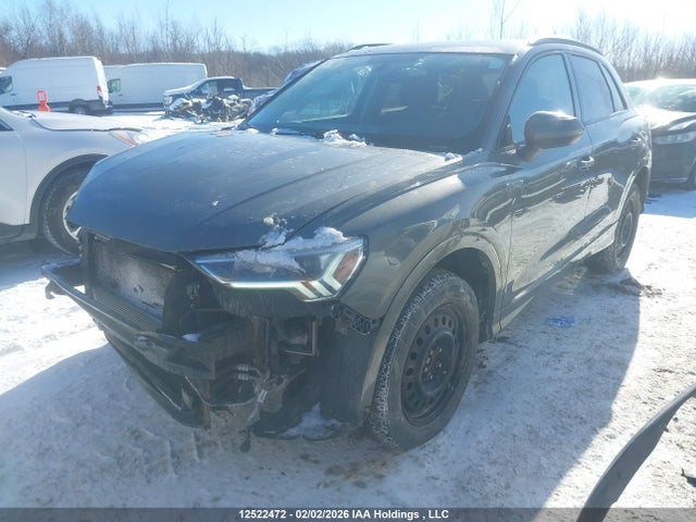 WA1AECF33L1082677 Audi Q3 PREMIUM