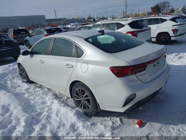 3KPF34AD1NE480929 KIA Forte Gt Line