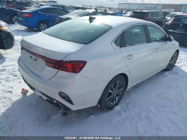 3KPF34AD1NE480929 KIA Forte Gt Line